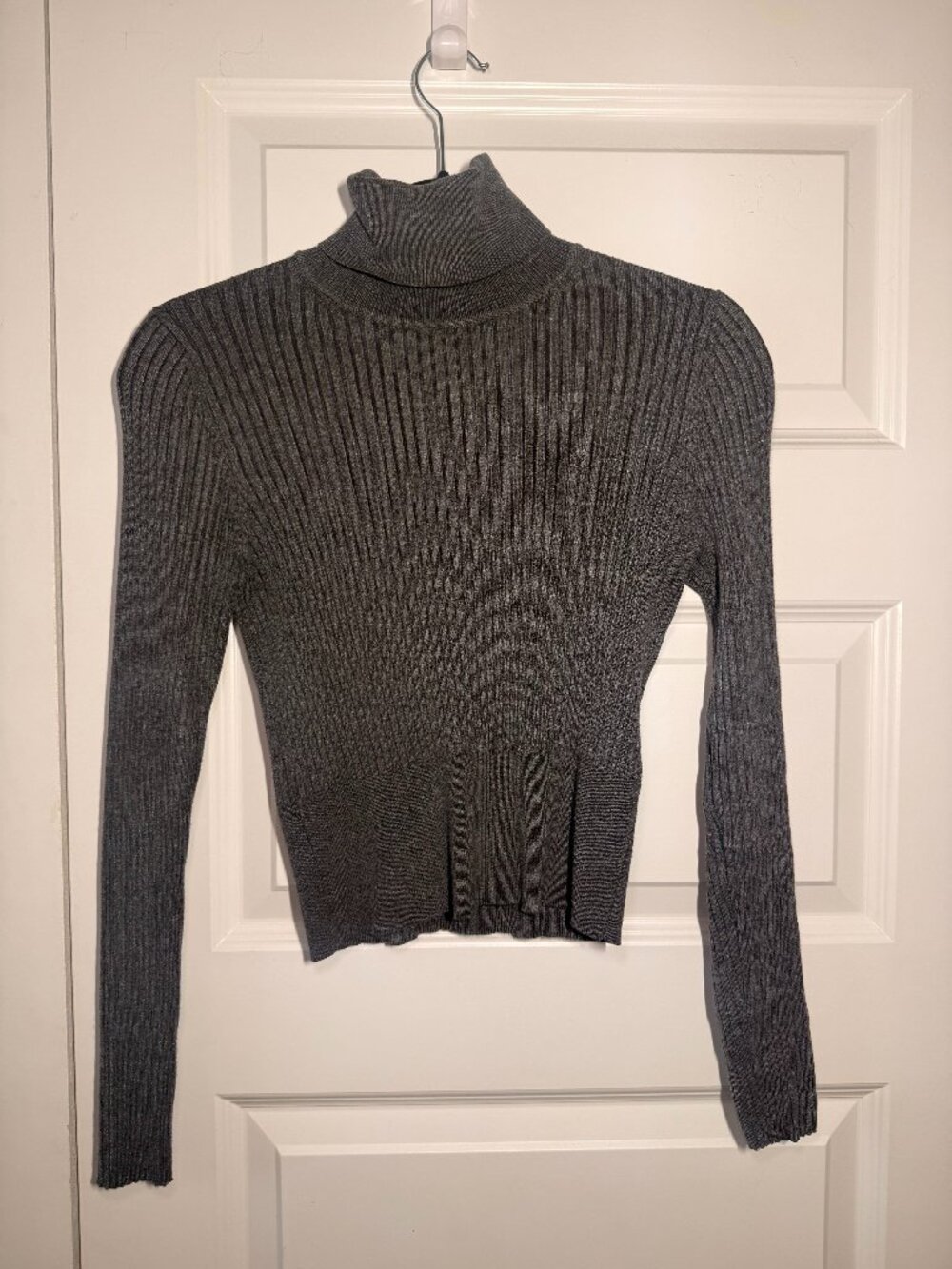 Zara Ribbed Knot Cropped Turtleneck Sweater | Gray | Size M